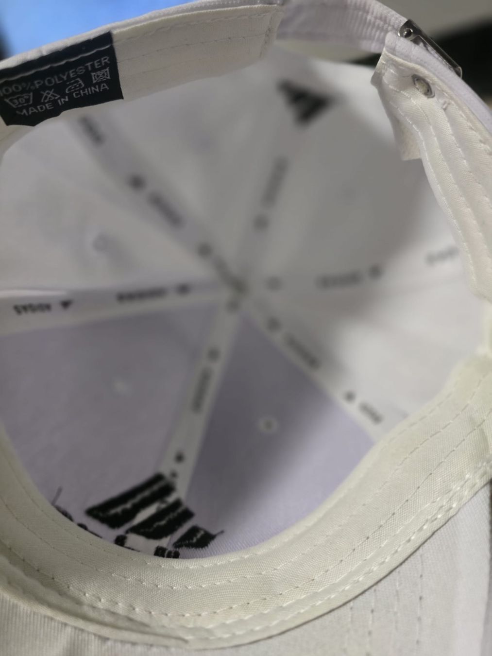 Sonstige Kleidung & Accessoires: ADIDAS  CAPE   *** – Gebraucht aus Zürich von Fifa 2