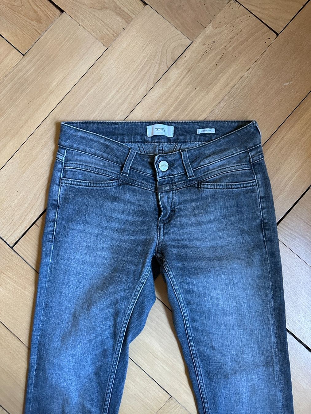 Closed Jeans: CLOSED - Jeans hellgrau XS – Usato da Zürich venduto da Diazaio 1