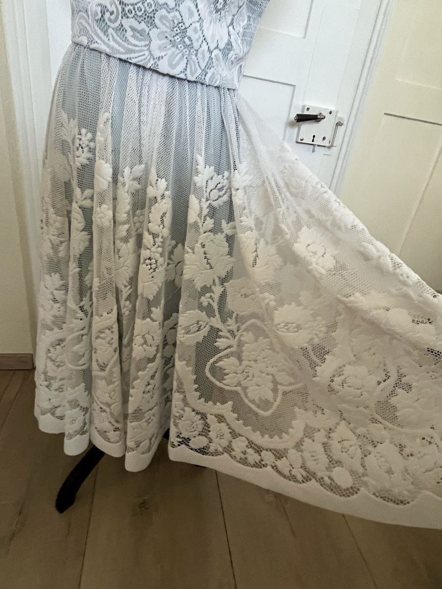 Robes: Spitzenkleid weiss/hellblau Gr. S/M – D'occasion à Koelliken par Bella-Rosa_60 6
