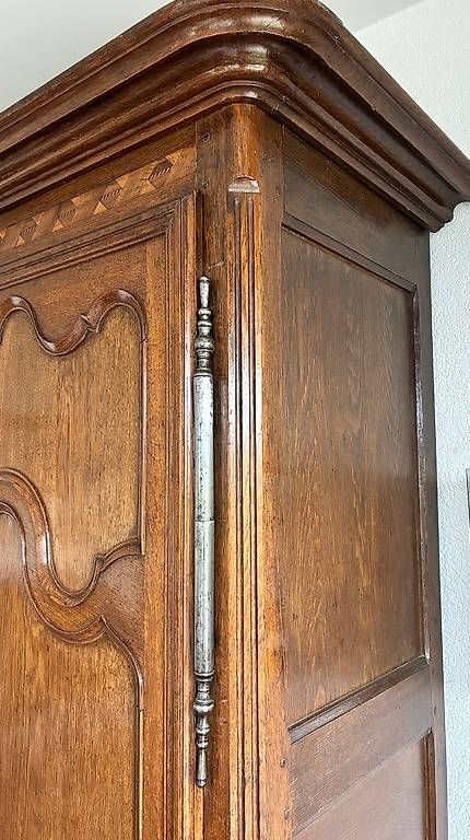 Armadi: Armoire ancienne  – Nuovo e nell'imballaggio originale da Bulle venduto da BOHNING 2