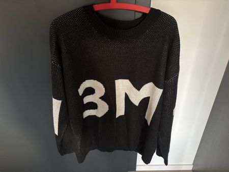 Shein Pull col rond noir imprimé 3M taille M