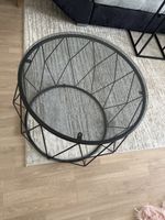 Moderner Couchtisch mit Glasplatte, Schwarz, Top Zustand