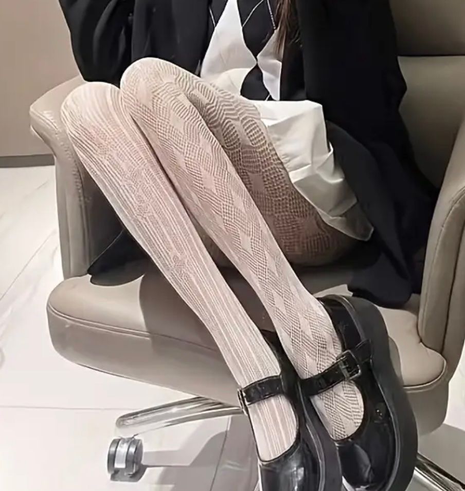 Strümpfe & Strumpfhosen: Collant colore late a rete, stile Particolare e sexy – Neu und originalverpackt aus Locarno von Fixed8 4