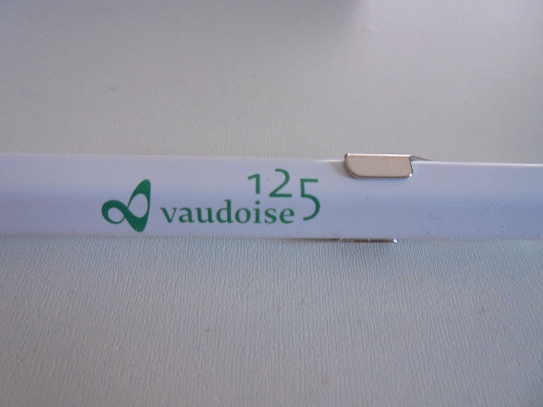 Caran D'Ache Penna & Evidenziatori: Caran d' Ache 849 édition spéciale " Vaudoise assurance " – Nuovo e nell'imballaggio originale da Eclépens venduto da Consuelo 3