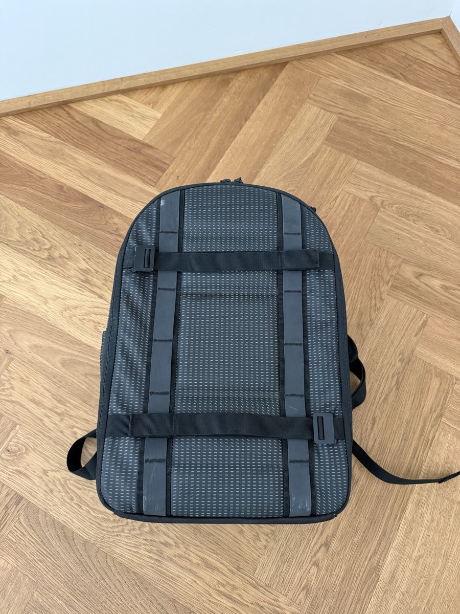 Zaini: Rucksack db Ramverk 21 reflective black – Usato da Zürich venduto da tranft 1
