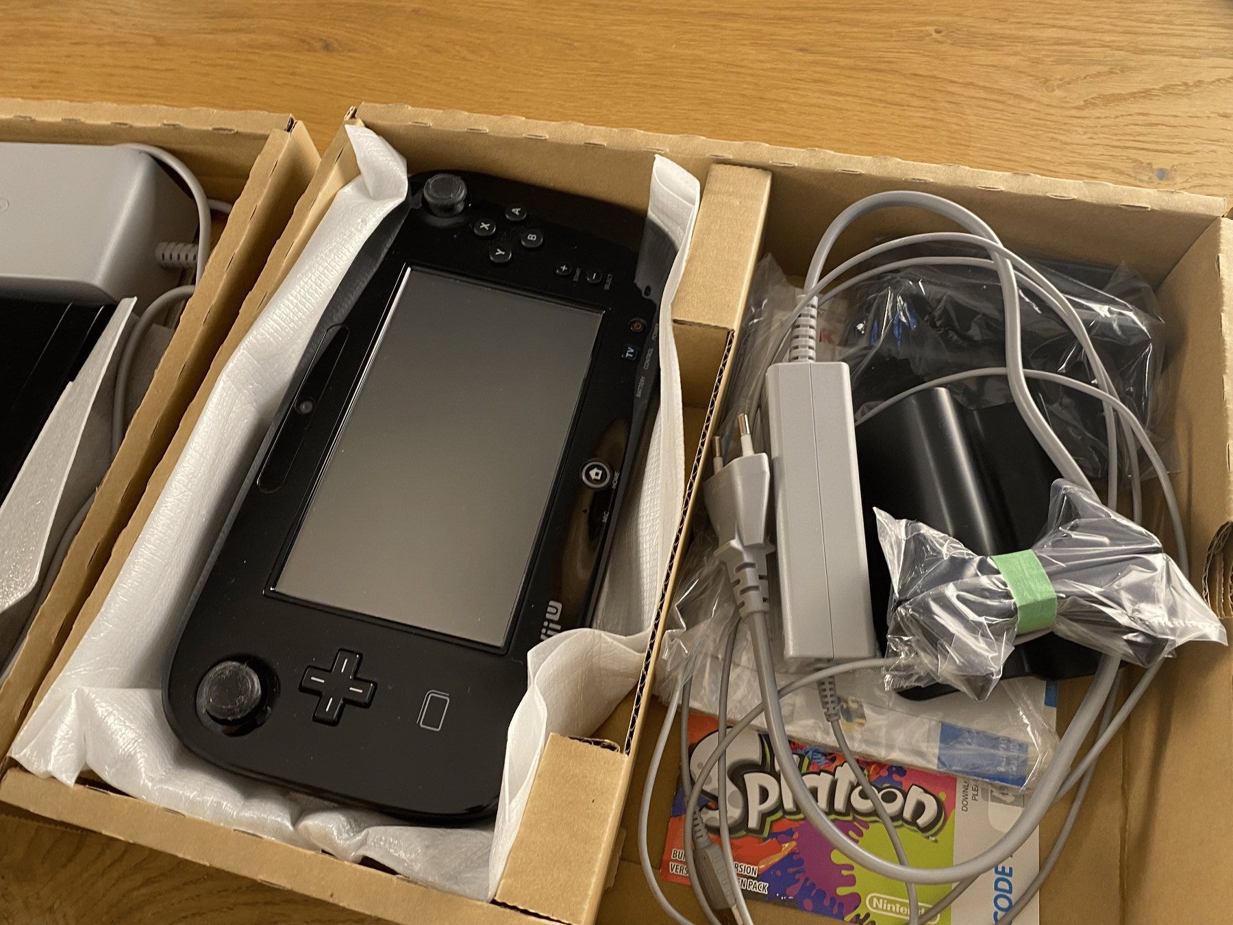 Nintendo Console: Wii U and collector pack – Usato da Pully venduto da gjjs 3
