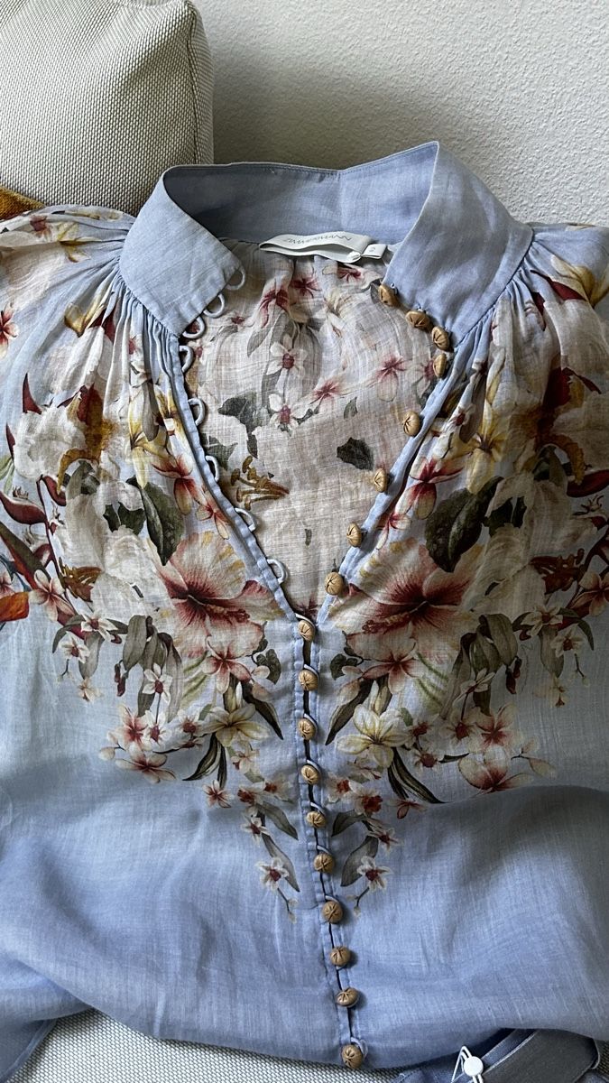 Zimmermann Camicette: Blouse Zimmermann 2 – Usato da Arzier-Le Muids venduto da kaczuszka 2