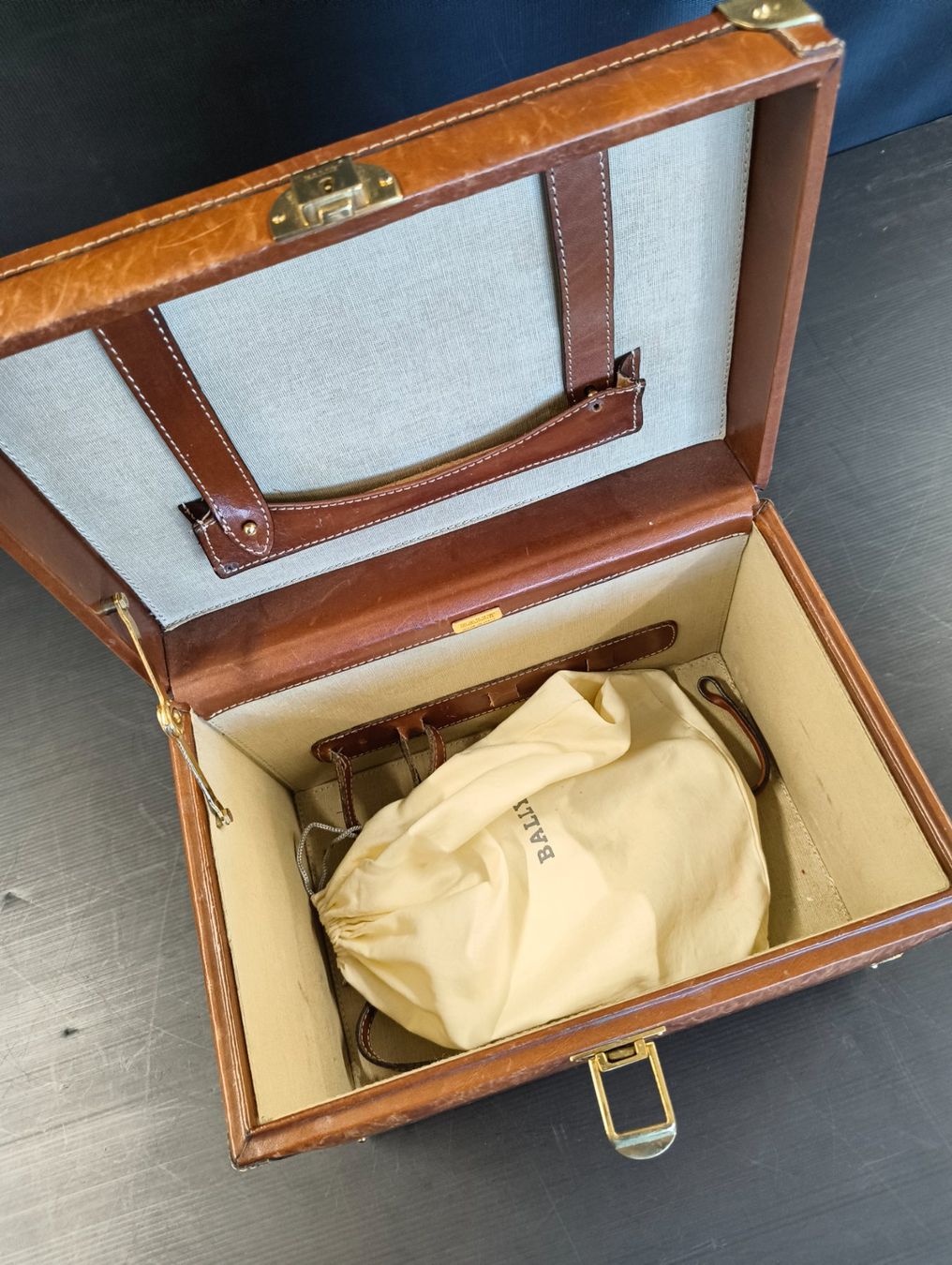 Bally Reisekoffer: Beautybox von Bally – Gebraucht aus Basel von bk_brockibasel 6
