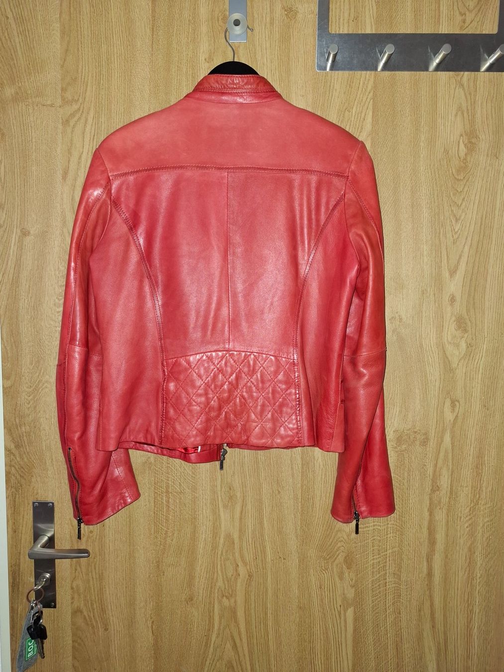 Giacche: Echtleder Jacke Damen Rot Gr. 40 – Usato da Landquart venduto da Clubsucher 1