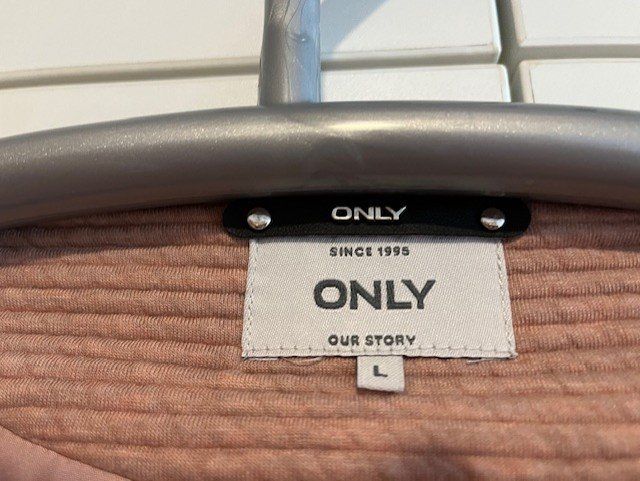 Only Jacken: Rosé Jacke Marke ONLY ***NEU*** 💗😎💗 – Neu (gemäss Beschreibung) aus Zürich von Sommersun1 2