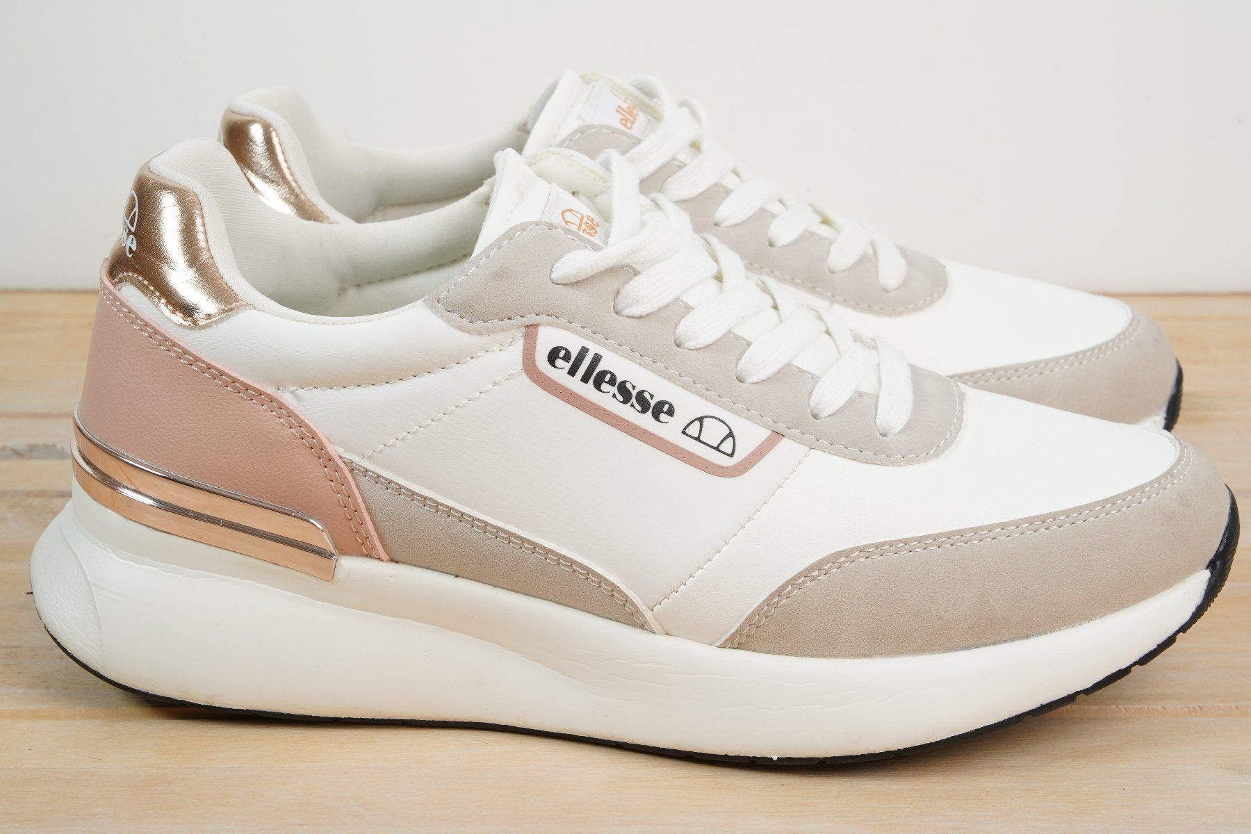 Ellesse Scarpe da donna: Ellesse Sneaker – Usato da Wil SG venduto da froschbiss