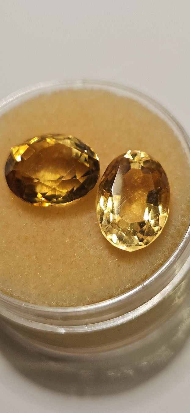 Pietre preziose: Topas 7ct. Klar Goldbraun 2Stk. – Nuovo e nell'imballaggio originale da Nürensdorf venduto da salibeer