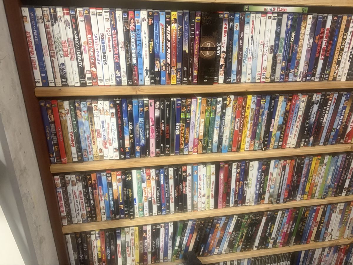 Tutti i DVDs: DVD Sammlung wird aufgelöst – Usato da Zürich venduto da Blume1103 4