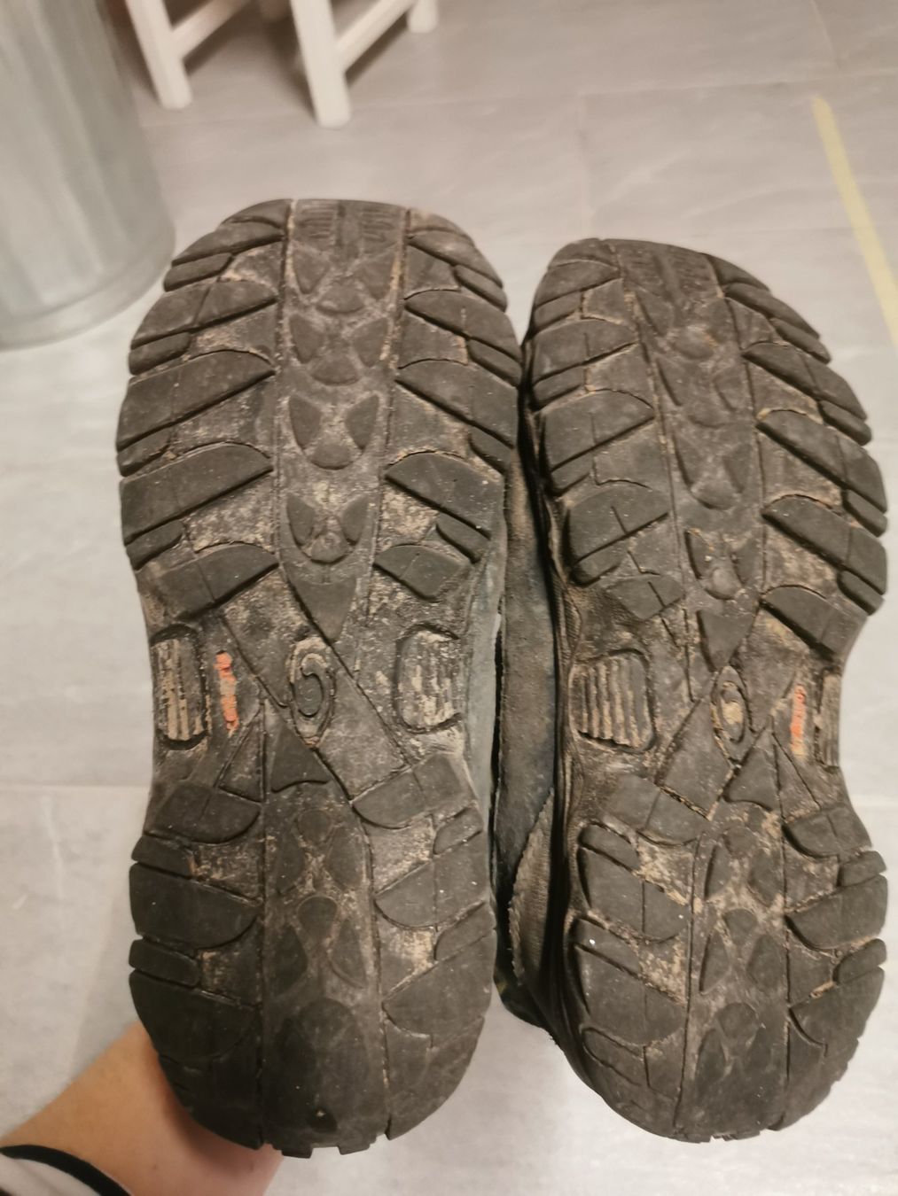 Salomon Scarpe per ragazzi: Salomon Wanderschuhe Waterproof Gr. 36 – Usato da Konolfingen venduto da torina85 2