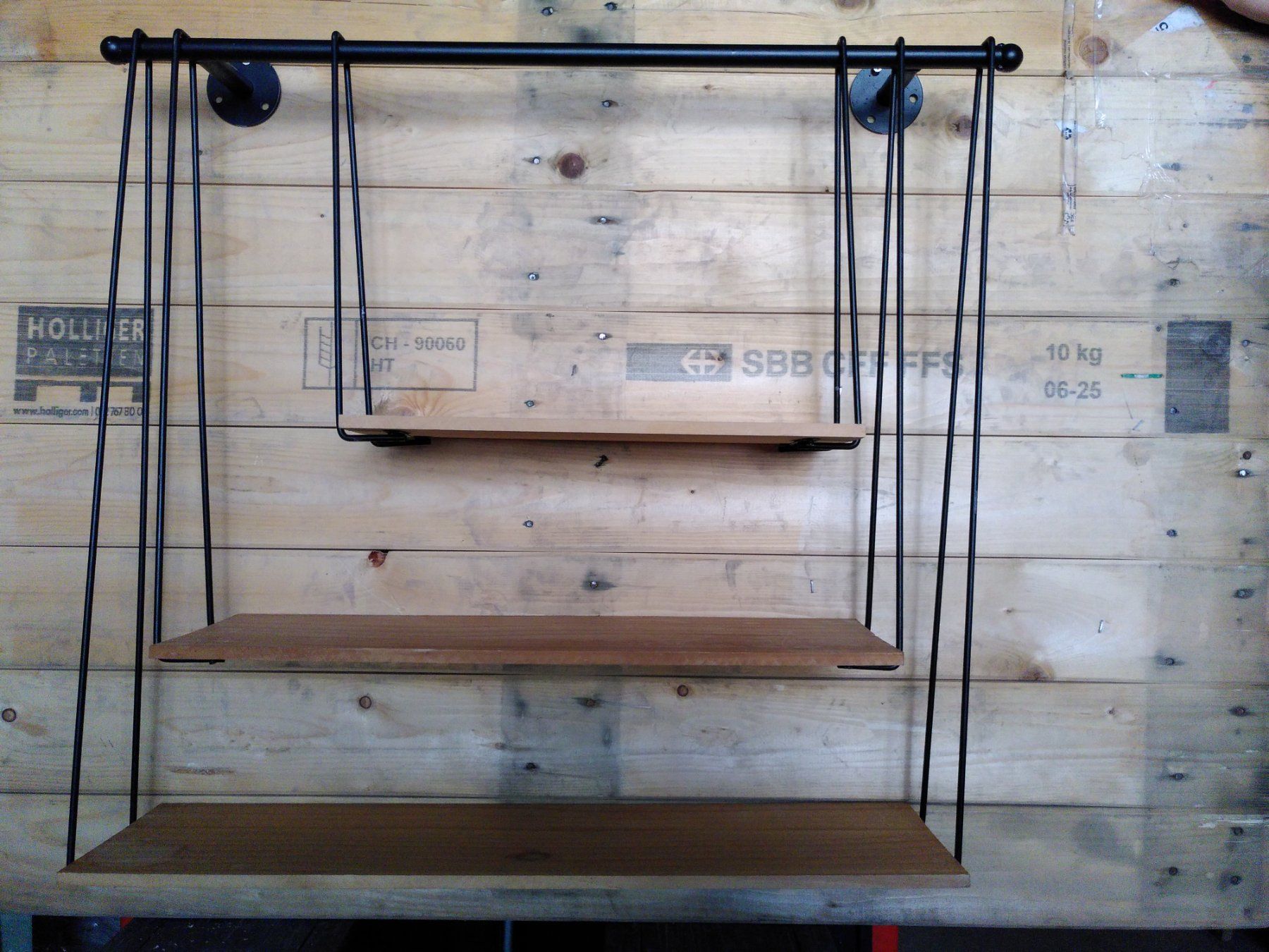 Étagères: Etagère suspendue string / idea string regal – D'occasion à Vuiteboeuf par broticaire