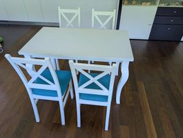 Weisses Tisch-Set, Tisch und 4 Stühle, Top Zustand!