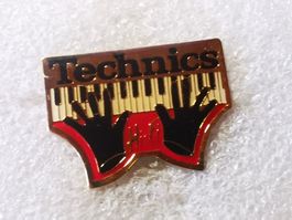 Ansteckpin 92: Technics