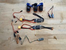 Graupner Hott 3 Servos und 2 Regler