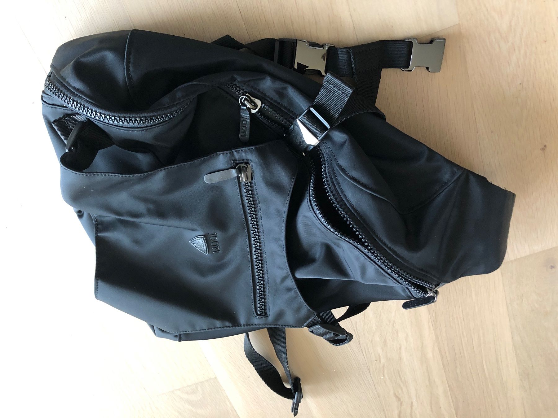Joop Zaini: JOOP Rucksack Damen – Nuovo (secondo la descrizione) da Solothurn venduto da SusanneL01 3