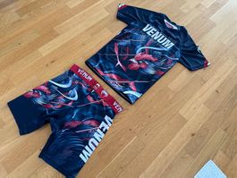 Neuwertiger Venum Boxer Traningsanzug Grösse M