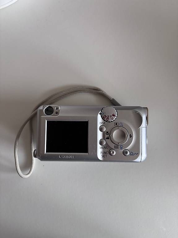 Fotocamera: CANON POWERSHOT A430 MIT TASCHE – Usato da Herisau venduto da Baum_91 1