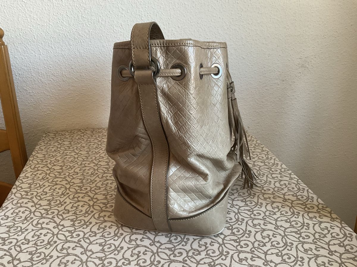Borse da donna: Handtasche / Beutel, beige, gute Zustand. – Usato da Adliswil venduto da stikovo 2