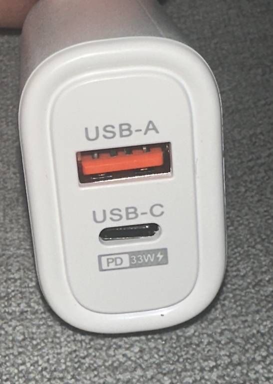 Caricabatterie: 65W USB-C-Ladegerät, schnelles Laden – Usato da Luzern venduto da claiudiu 2
