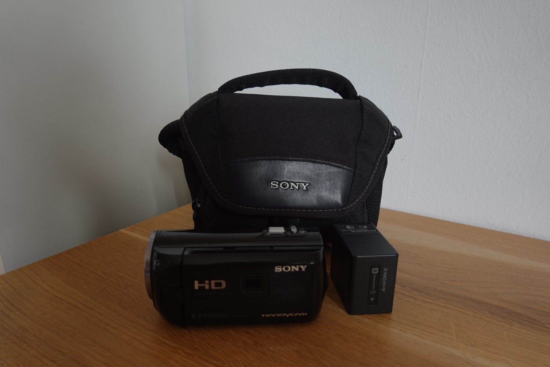 Sony Caméscopes: Sony Handycam HDR-PJ320 – D'occasion à Fribourg par mar_9vlt 2