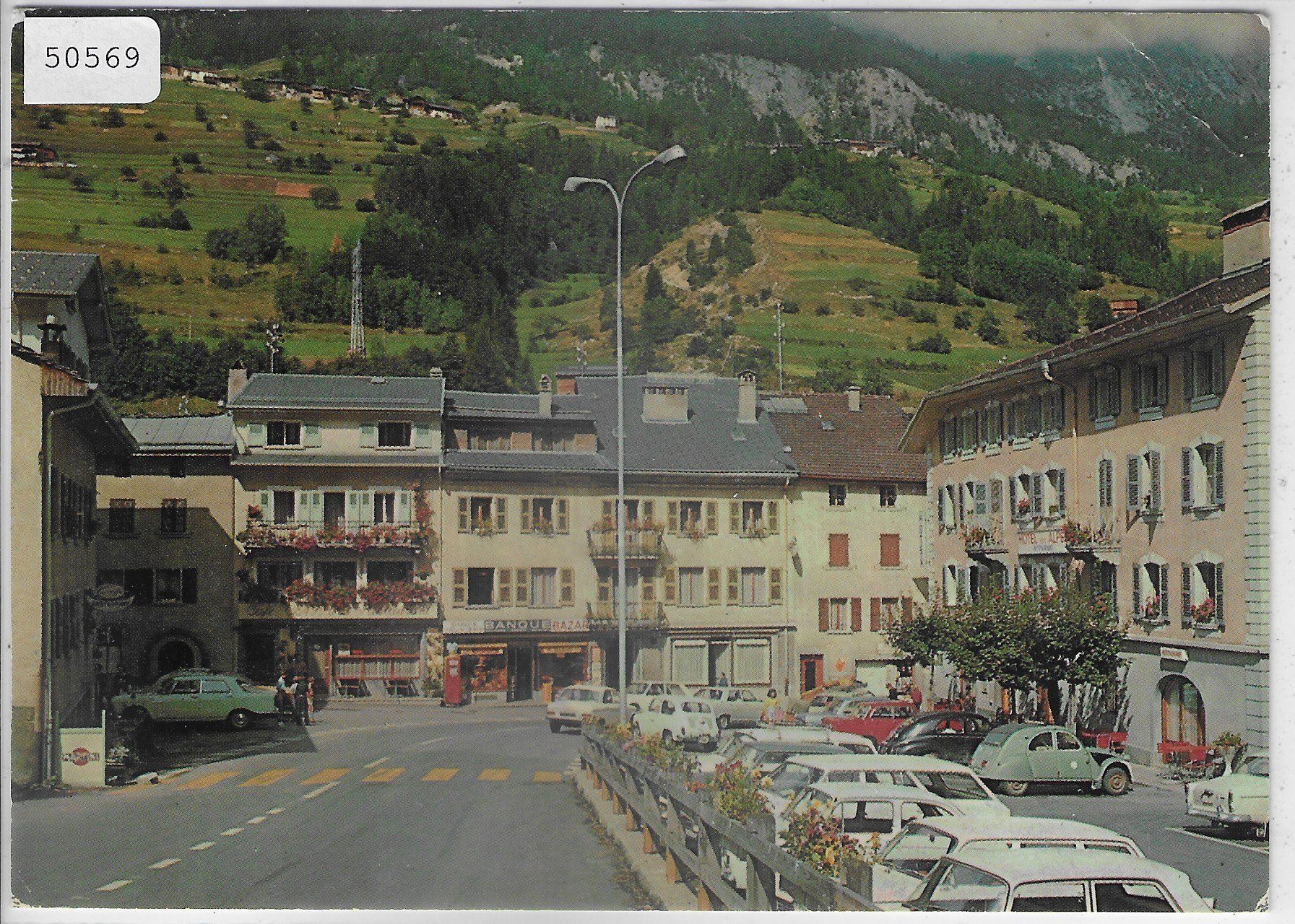 Cartoline postali: Orsieres VS - la place centrale – Usato da Ettingen venduto da Kartenplanet