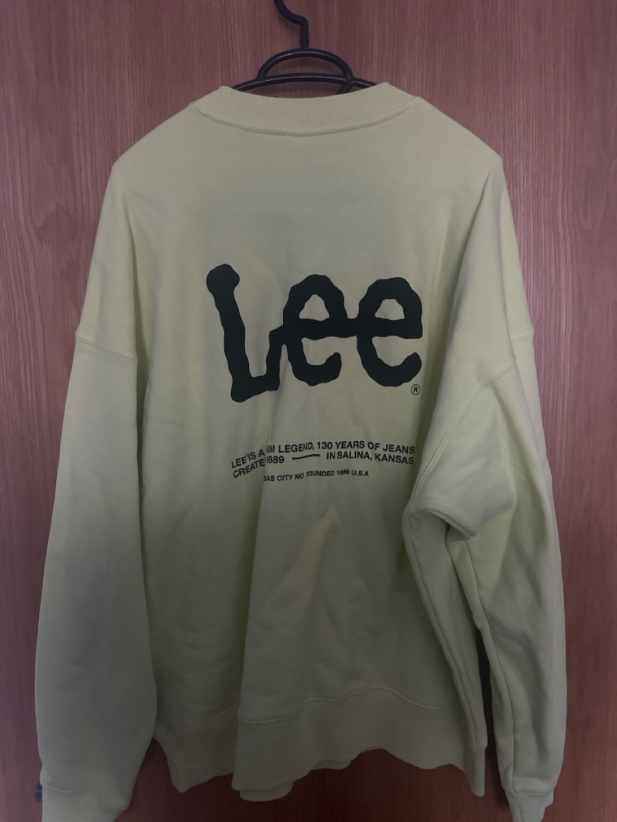 Lee Pullover & Sweatshirts: Pullover Lee x H&M Grösse L – Gebraucht aus Bazenheid von mrslvtdc 1