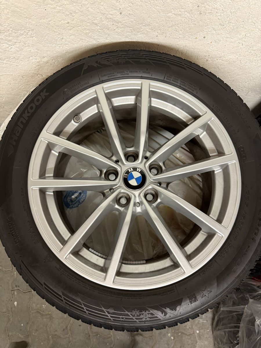 BMW Cerchioni: Felgen mit reifen winter  – Usato da Dübendorf venduto da dan_6dbr 2