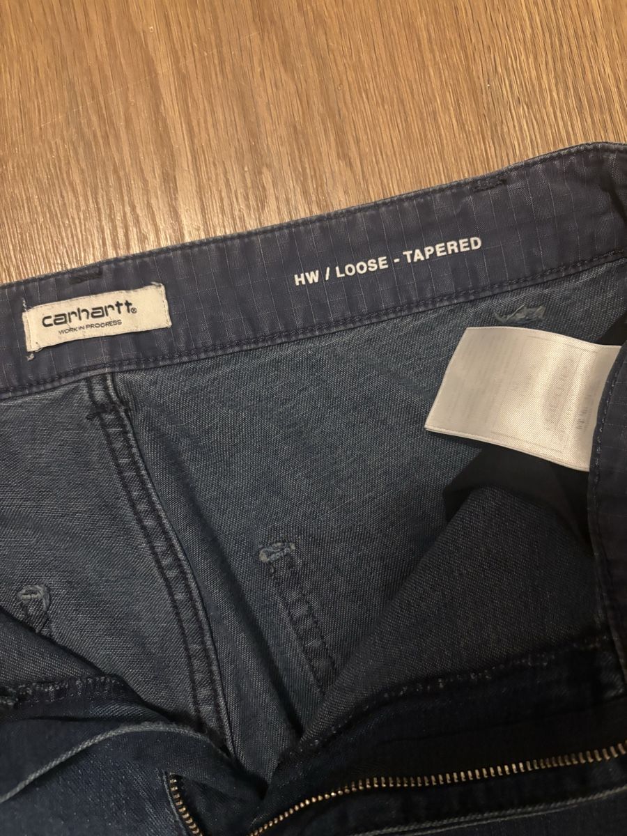 Carhartt Jeans: Carhartt Loose Tapered Jeans  – Usato da Zürich venduto da sop_tq8x 3