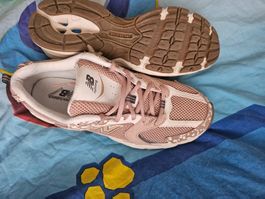 New Balance Sneaker Gr 42