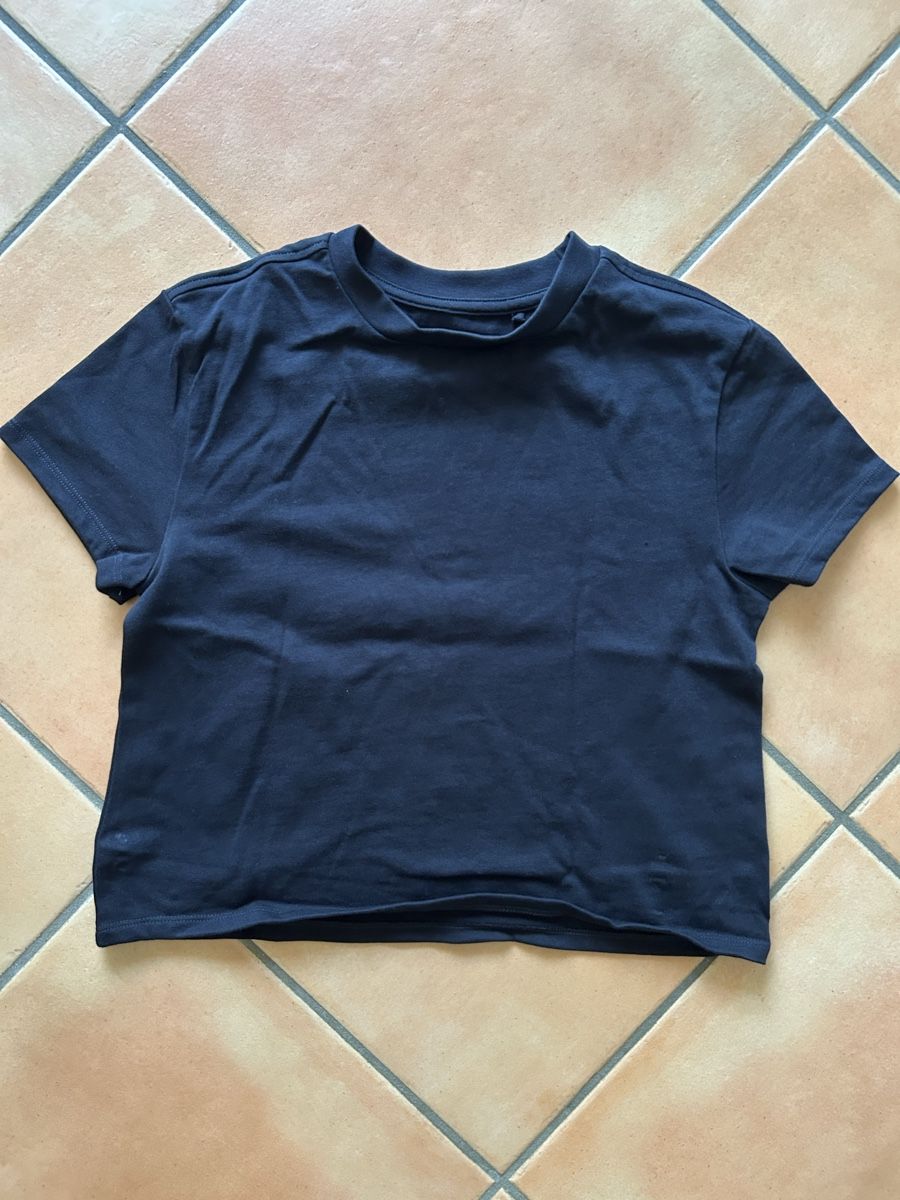 T-shirt: Damen Cropped T-Shirts Set – Nuovo (secondo la descrizione) da Hitzkirch venduto da mar_6xlt