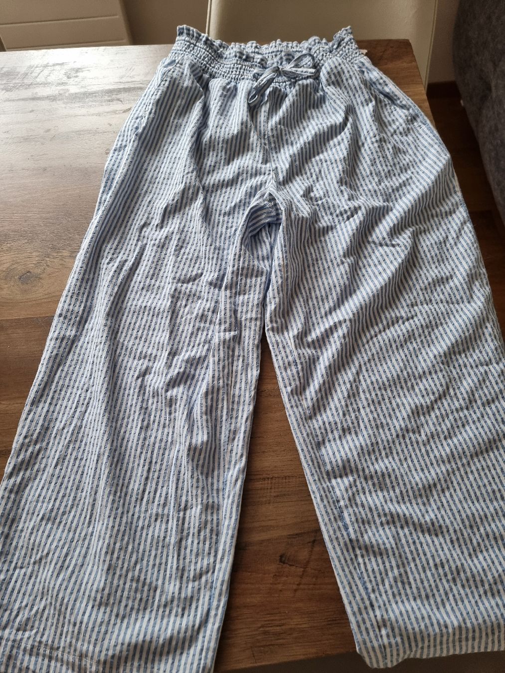 C&A Pantaloni: Sommerhose C&A, gestreift, Grösse 36 – Usato da Altstätten SG venduto da melii._.98