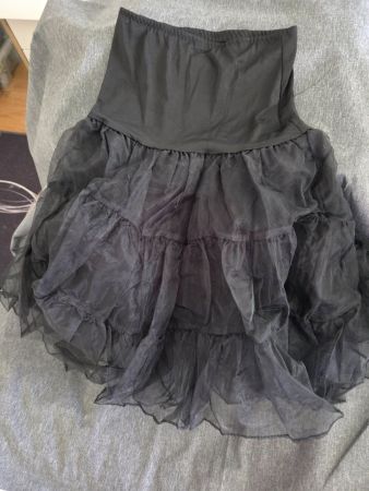 Petticoat Unterrock schwarz– Grösse S – NEU & Ungetragen