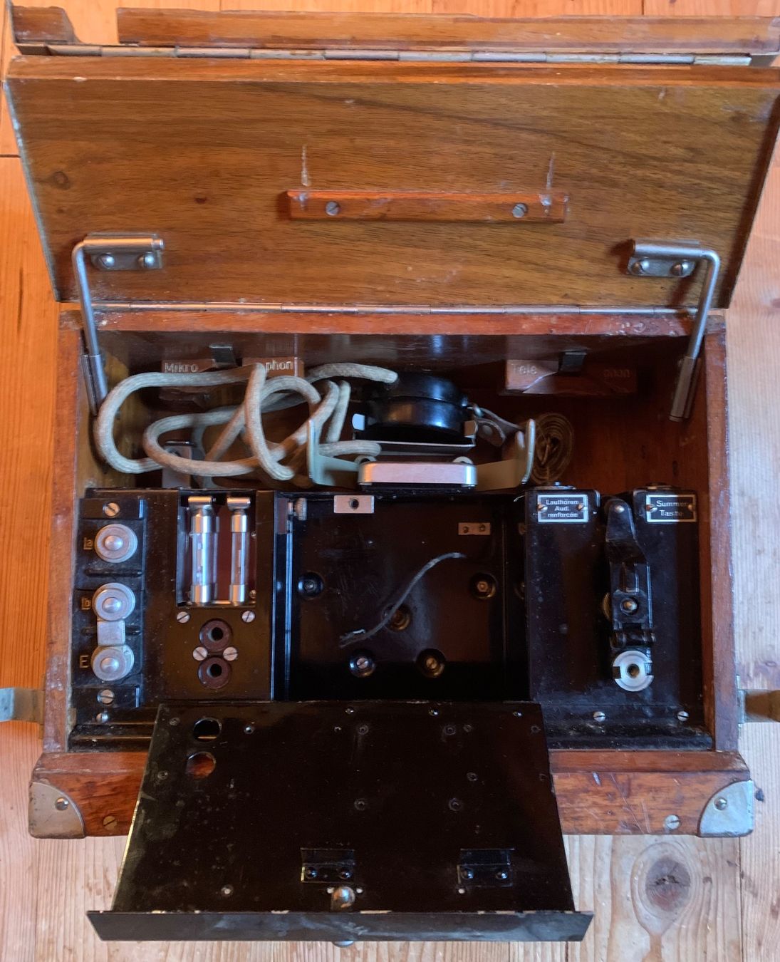 Telefoni: Armeetelefon Modell 1932 der CH Armee – Usato da Goldingen venduto da Bergler012 8