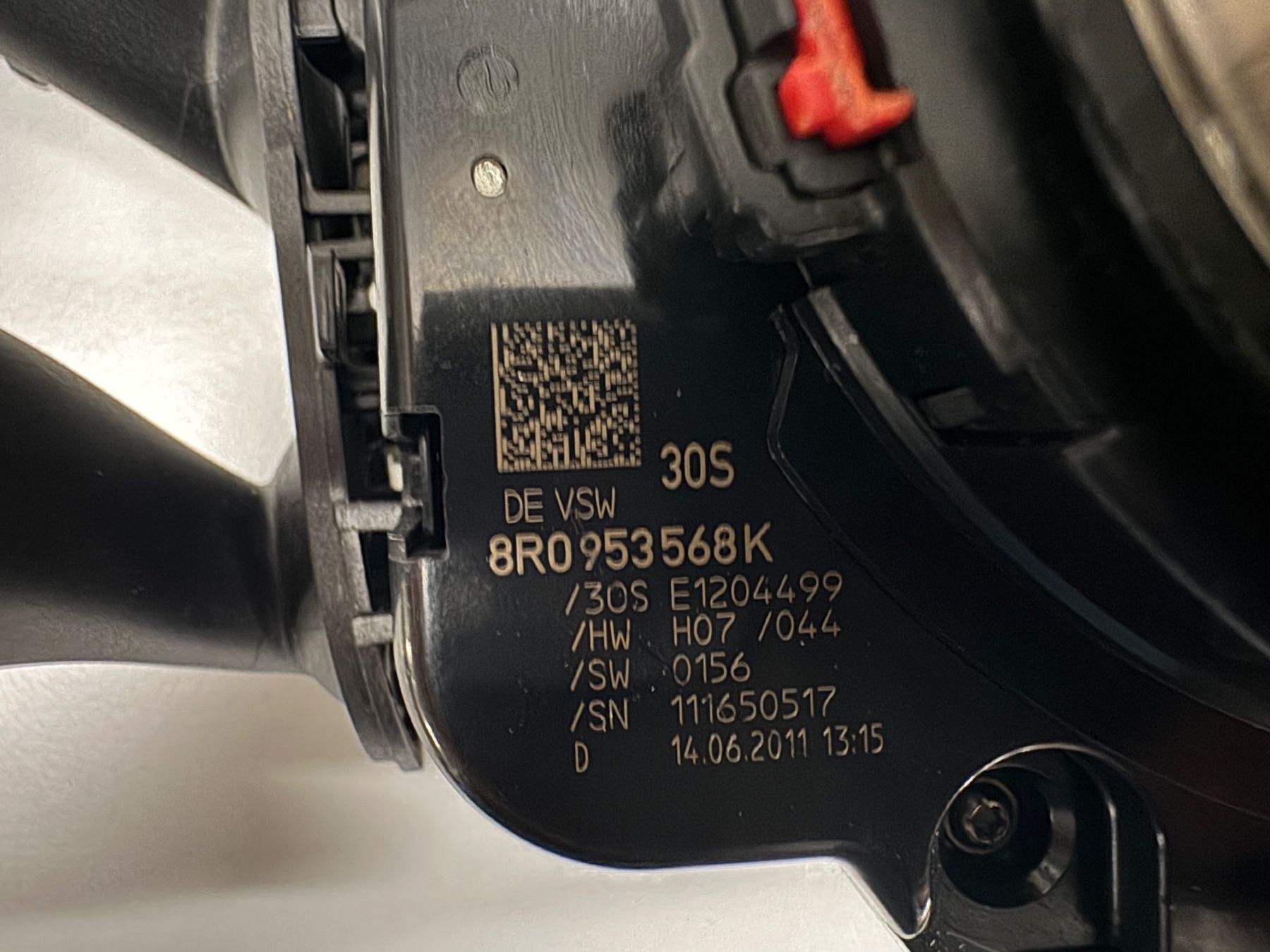 Audi Tutti pezzi di ricambio auto: Audi A4 B8 Lenkrstockschalter mit tempomat – Usato da Bern venduto da tradestation 1