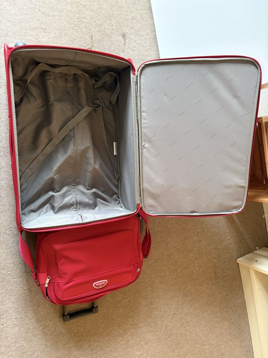 Valigie: Samsonite Rollkoffer und Tasche – Usato da Bern venduto da kel_gl8w 1