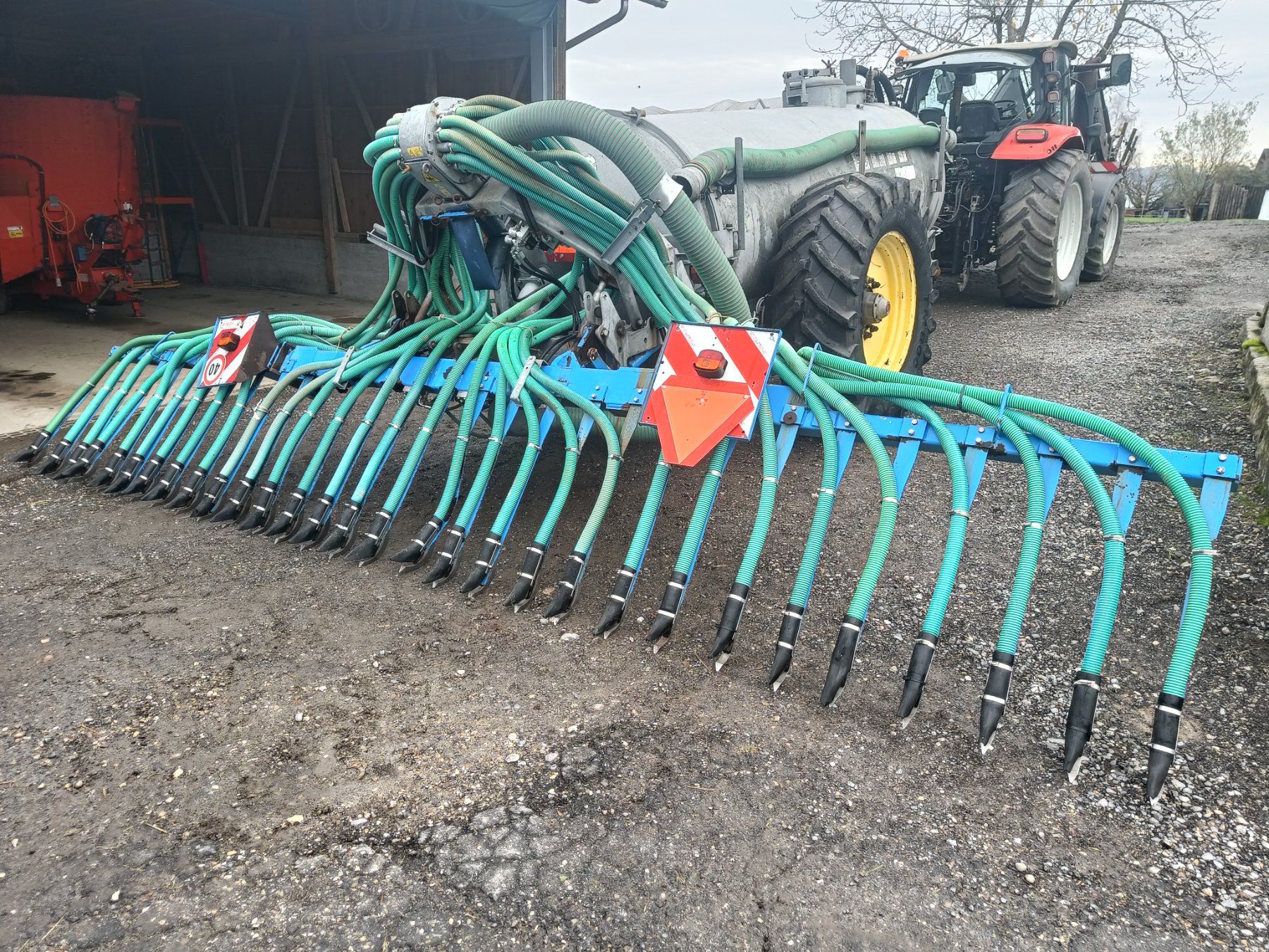 Tutte le macchine: Güllefass 6000l mit Schleppschuhverteiler 7m – Usato da Neuenkirch venduto da Steyr_Profi 1