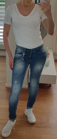 Jeanshose Gr. 32/34 blau mit Kette
