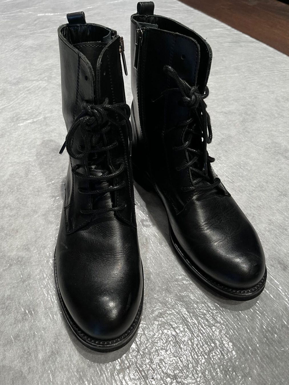 Scarpe da donna: Lederboots von Day – Usato da Herrliberg venduto da Optosonic