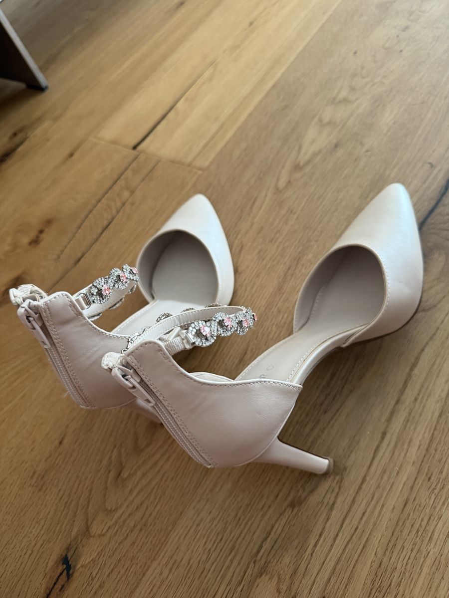 Damenschuhe: PESARO Pumps beige Strass Gr.  39 neu – Neu (gemäss Beschreibung) aus Sargans von Rohan12 5