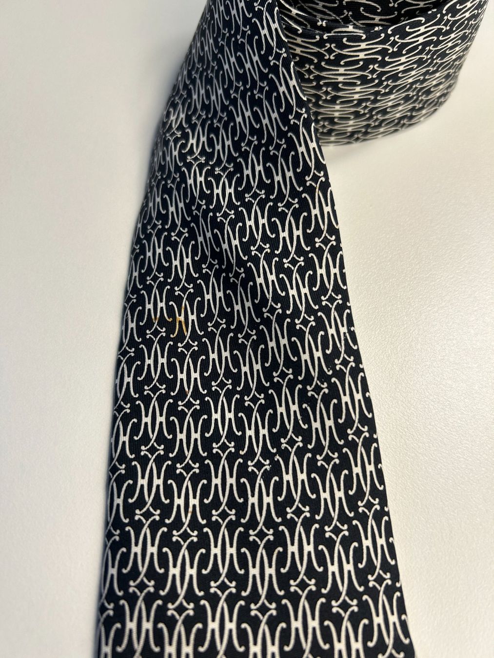 Hermès Cravates: Hermès H-Monogram Krawatte – D'occasion à Bern par kurtikobolt74 2