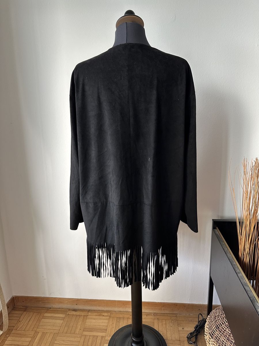 Zara Jacken: Damen Jacke Schwarz Fransen Grösse S Zara Basic – Gebraucht aus Wohlen AG von jes_9c79 5