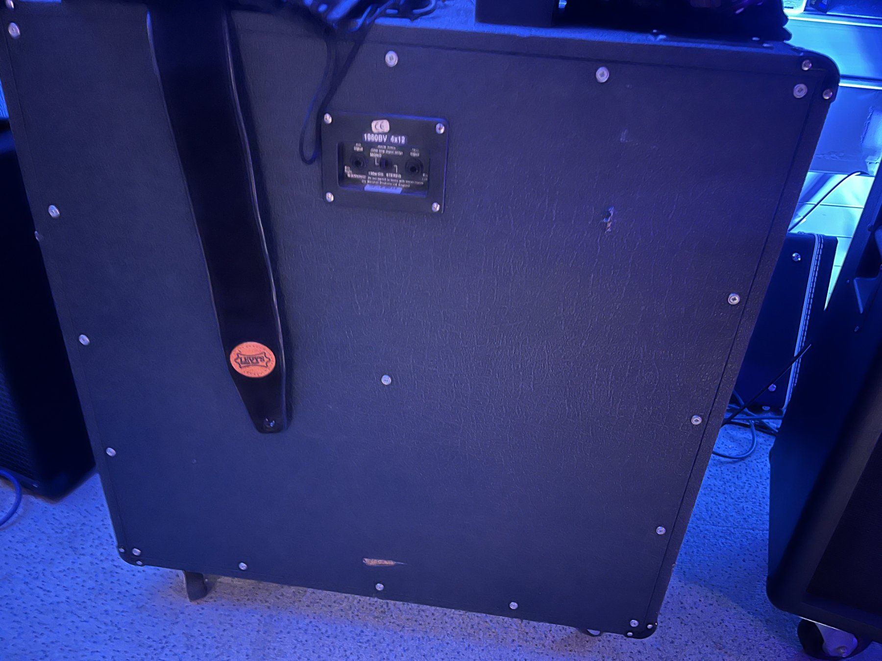 Amplificateurs: Marshall 4x12 Slash Box 1960BV Version - Celestion V30 – D'occasion à Rheinfelden par AH5150 2