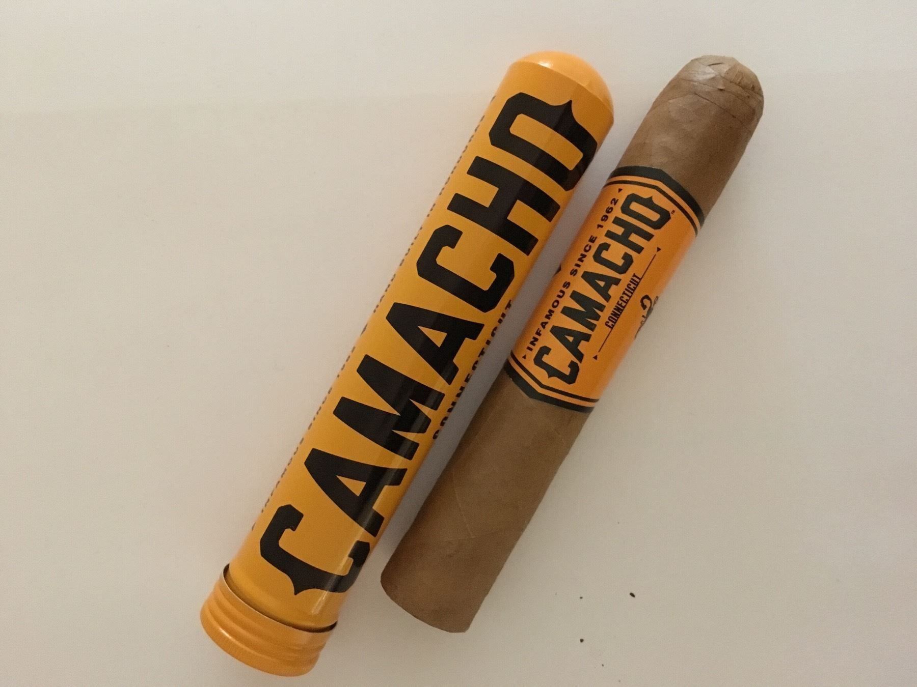 Camacho Sigari: Camacho Connecticut – Nuovo e nell'imballaggio originale da Neuwilen venduto da Geniesser100