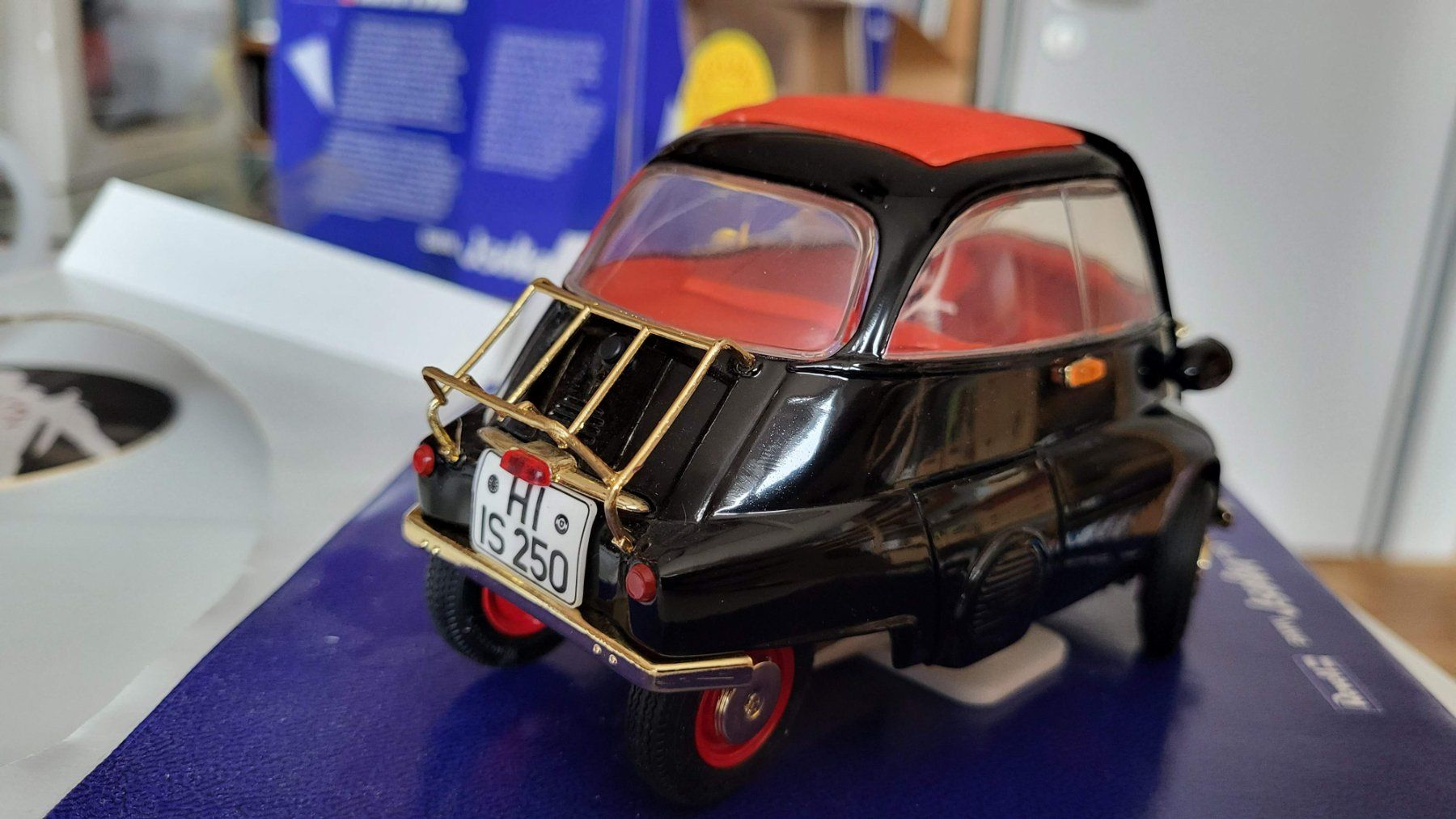 Revell Modellini d'auto: BMW Isetta 250 1:18 Revell – Usato da Rothrist venduto da Juana5 2