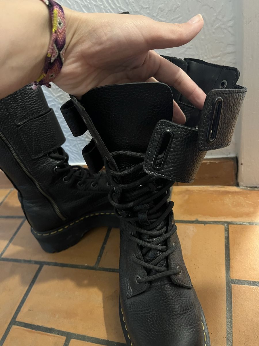 Dr. Martens Scarpe da donna: Dr. Martens Jagger Platform 37 – Usato da Uster venduto da Kalici1 2