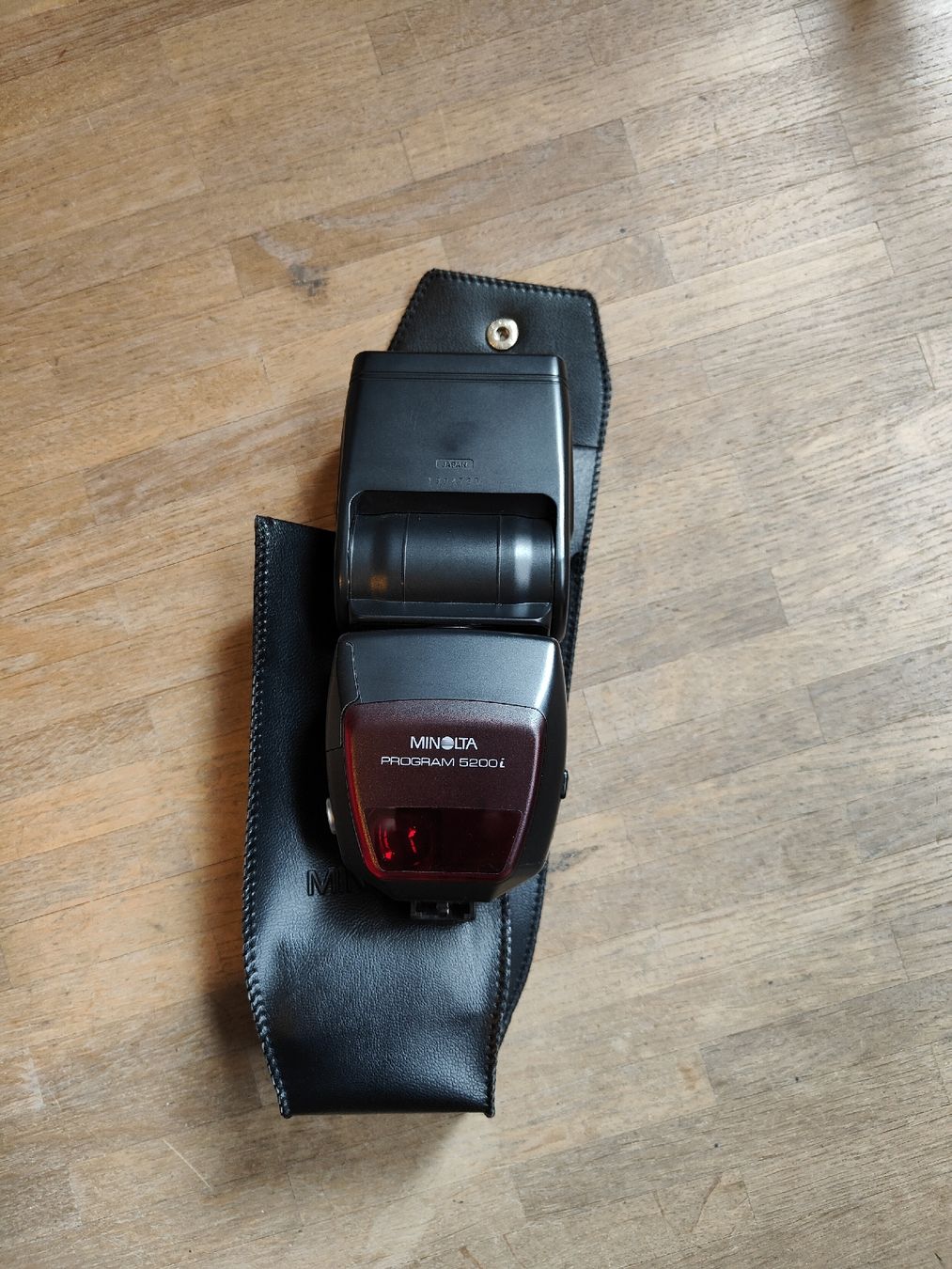 Minolta Flash: Minolta Blitzgerät Program Flash 5200i (Dynax Schuh) für SLR – Usato da Wiesendangen venduto da Daddycool1